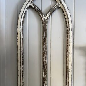 Rustic Brown and White Arched Wall Decor